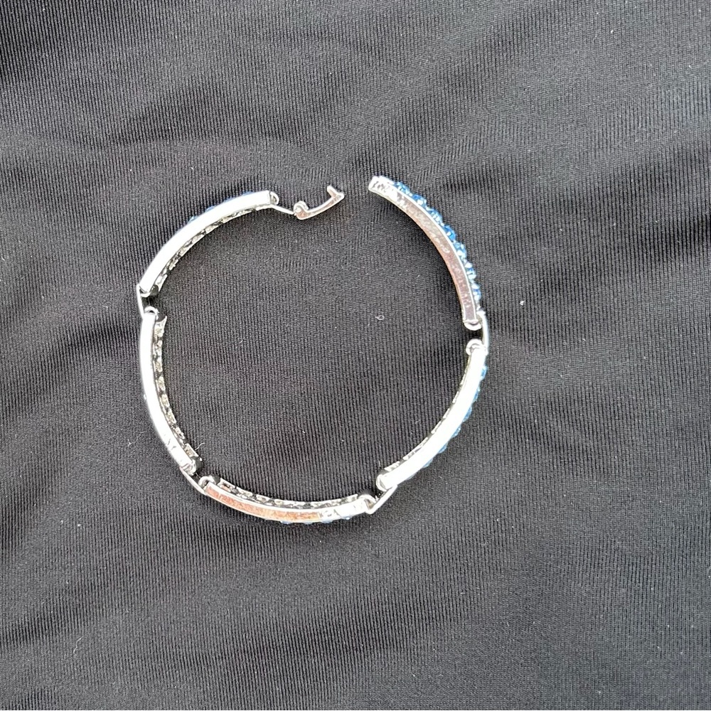 Blue Crystal Silver-Toned Tennis Bracelet. Excellent Condition. - Picture 7 of 9